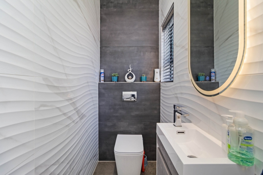 3 Bedroom Property for Sale in Sandown Western Cape